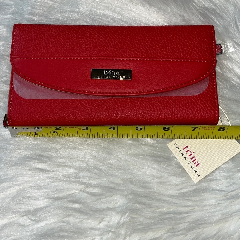 🆕 Trina Turk Red Pebbled Wallet - Picture 10 of 12
